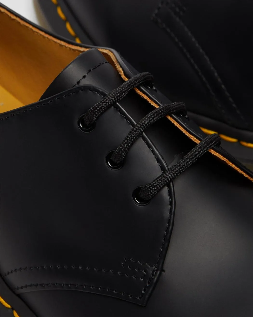 1461 Smooth Leather Shoes - Black Vintage Smooth