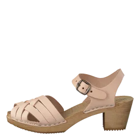 Betty Vegetabile Nude