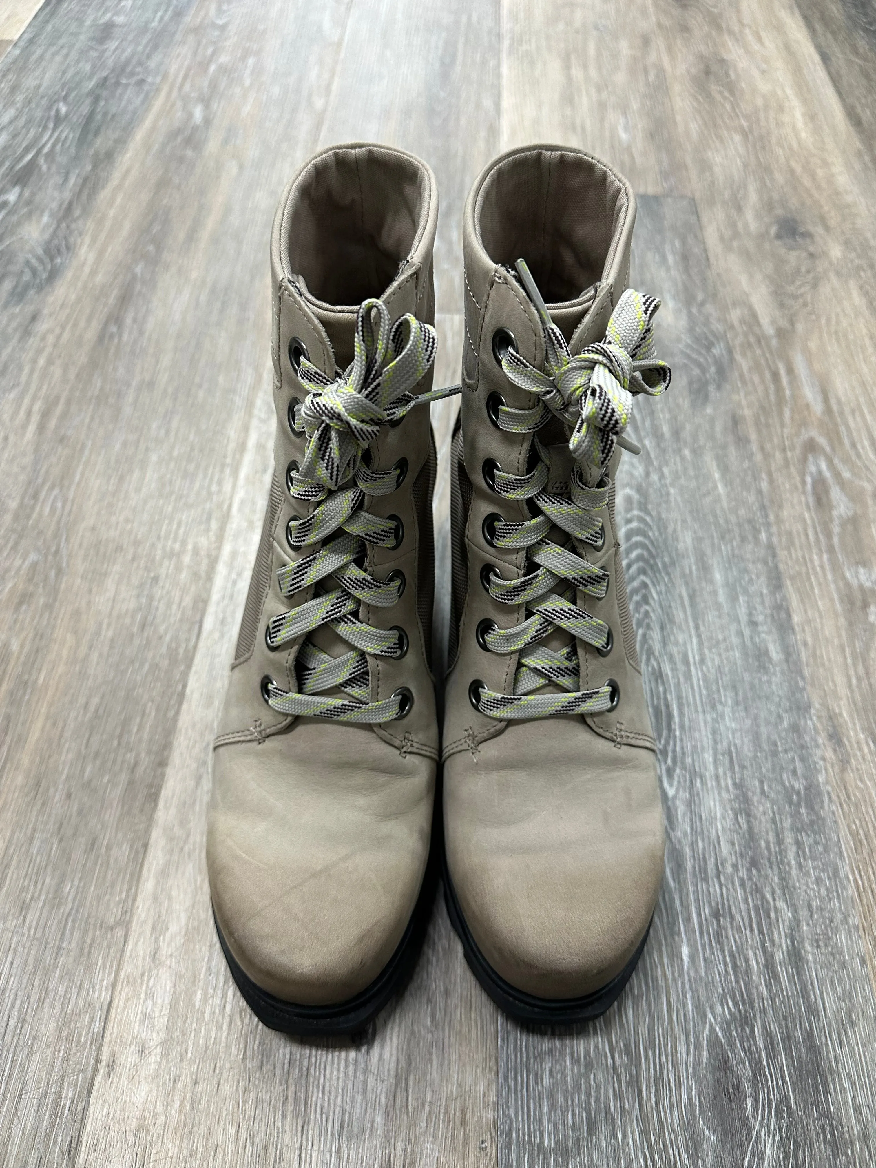 Boots Ankle Heels By Sorel  Size: 9