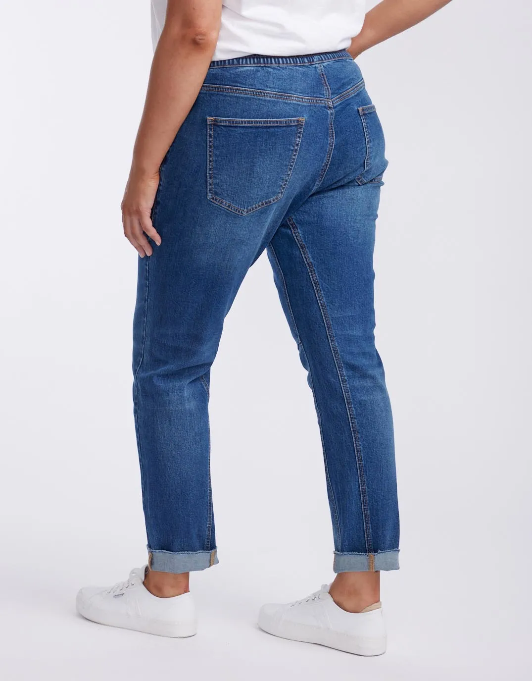Cara Raw Hem Denim Jogger - Dark Wash